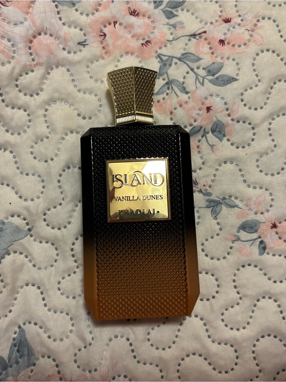 Khadlaj Island Vanilla Dunes Eau de Parfum - Black & Amber Bottle